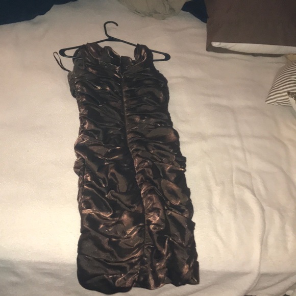 NWOT Cachet brown ruched dress size 6 - Picture 4 of 5